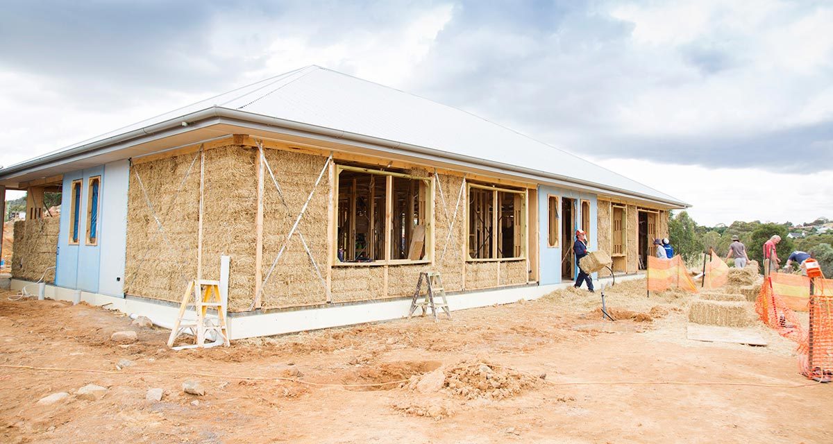 Building a high energy efficiency home with straw bale