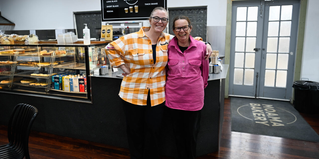 Echuca dons flannos for farmers